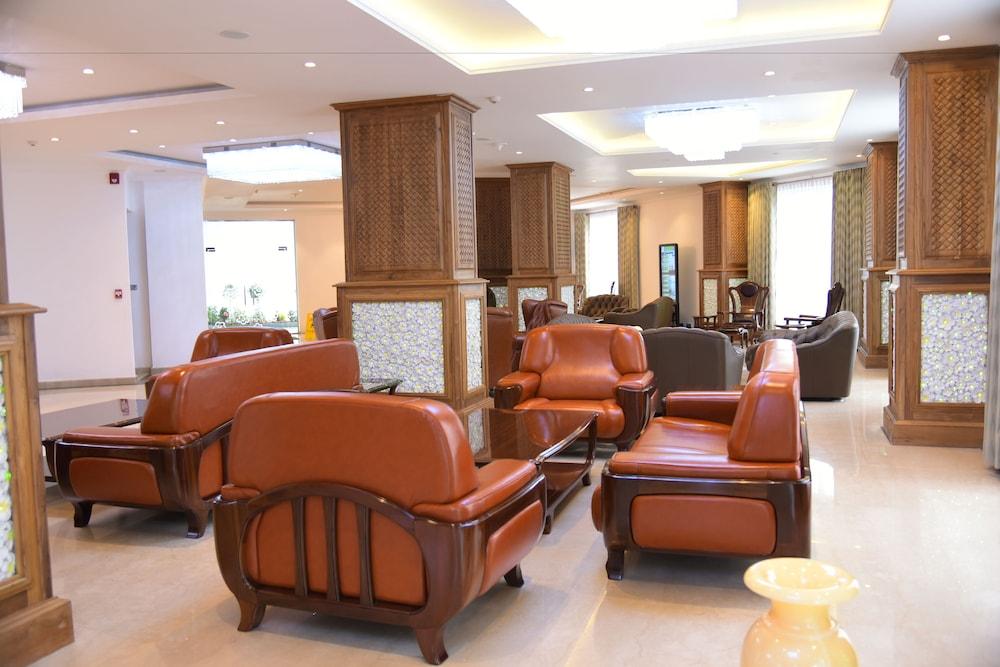 أراليا جرين سيتي فندق نوفارا إيلِيا